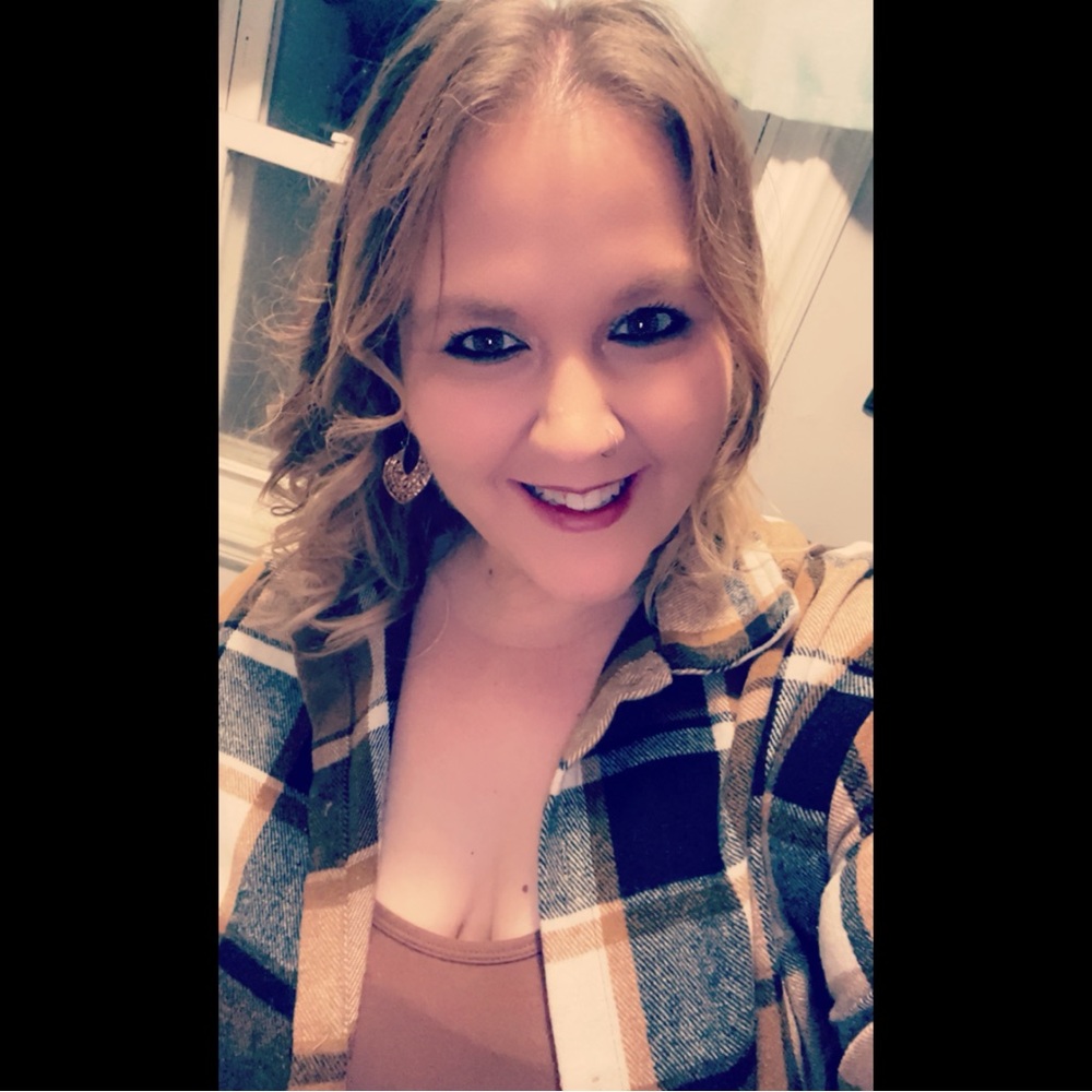 Meet your Posher, Alesia